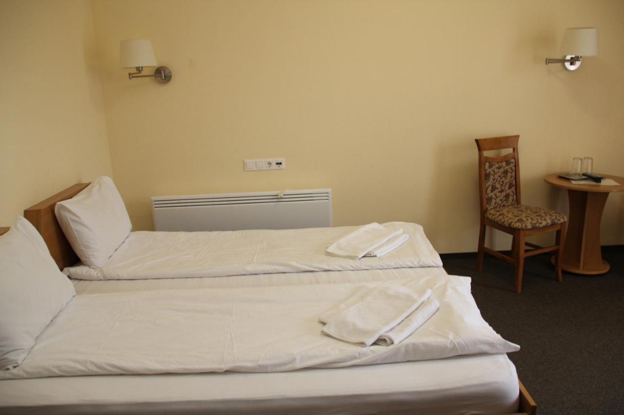 VILA URSU din SOVATA BAI&SPA -SAUNA , JACUZZI INTERIOR Esterno foto
